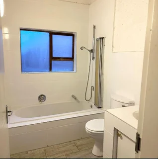 2 Bedroom Apartment to Rent in Morningside.