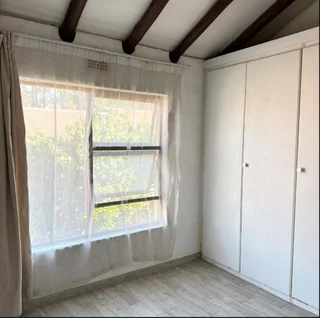 2 Bedroom Apartment to Rent in Morningside.