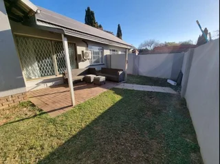 3 Bedroom House to Rent in Rivonia
