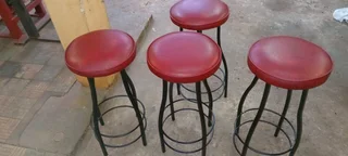 Barstools Black and Red