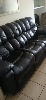 Lounge suite 6 seater. Genuine leather