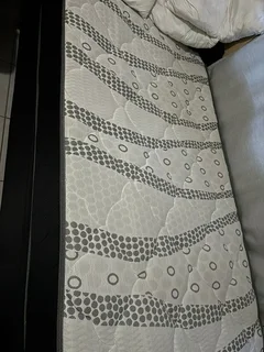 Bed - Ad posted by Luyanda Zikalala