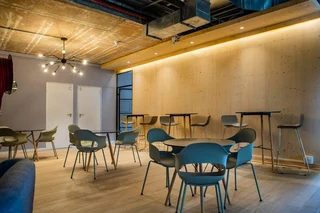 OFFICES TO RENT FROM AS LITTLE AS R7200/per MONTH excl. vat - Somerset West