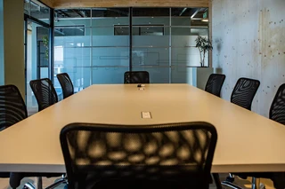 MEETING ROOMS AND SERVICED OFFICES FROM R1100/day excl. VAT
