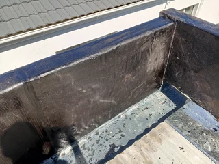 Waterproofing torch on