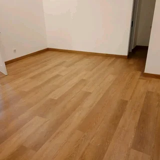 Vinyl and laminated flooring