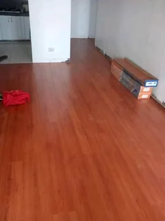 Vinyl and laminated flooring