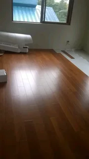 Vinyl and laminated flooring