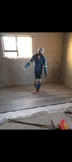 Vinyl and laminated flooring