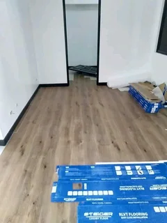 Vinyl and laminated flooring