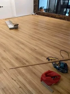 Vinyl and laminated flooring