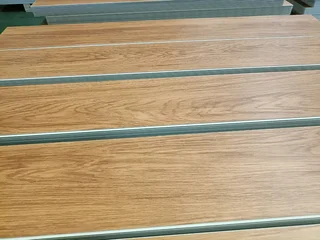 Vinyl and laminated flooring