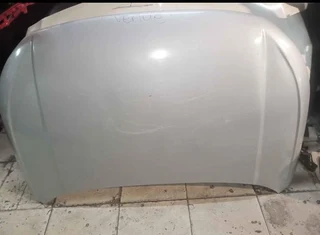Hyundai Venue bonnet