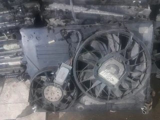 Porsche cayenne 2011 radiator,fan,intercooler,air