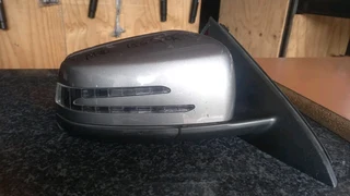 Mercedes 204 side mirror