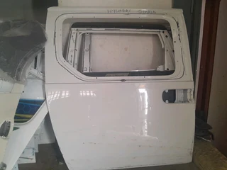 Hyndai Staria right sliding door