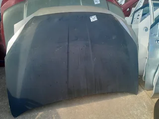 Opel Mokka 2012 bonnet