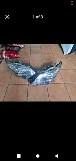 Toyota Auris headlights