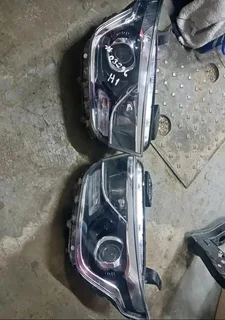 Hyundai H1 headlights 2019