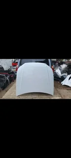 Audi Q8 bonnet