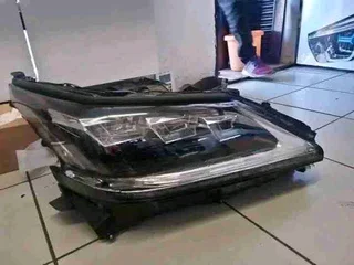 Lexus LX570 headlight