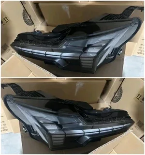 Volvo EX30 headlights