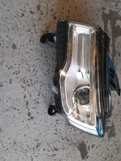 Jeep cherokee headlight