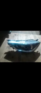 Suzuki Ertiga headlight