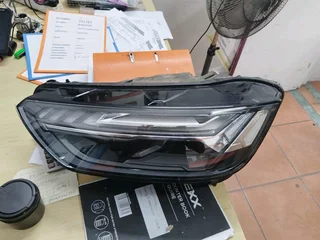 Audi Q5 headlight
