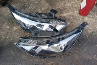 Hyundai i20 both headlight 7500 2024