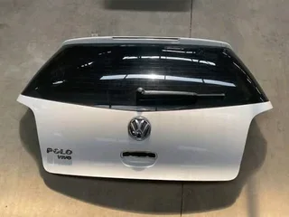 Polo Vivo complete tailgate
