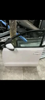 Polo Vivo complete doors