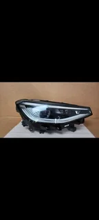 VW iD.4 headlight