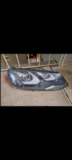 VW Touareg headlight