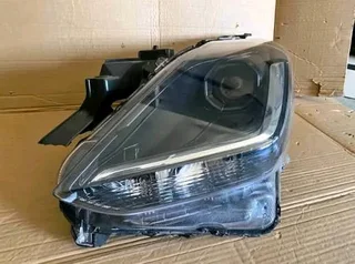 Suzuki Swift headlight 2023
