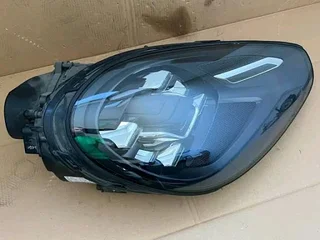Porsche cayenne headlight