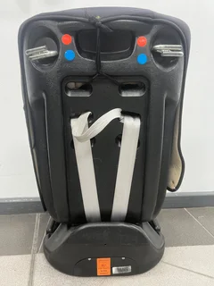 Car Seat - REF STOCK NO 4254 Now selling for only R 200.00