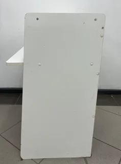 Wooden Desk- REF STOCK NO 4262 Now selling for only R400.00 Whatsapp No: 072 179 4070