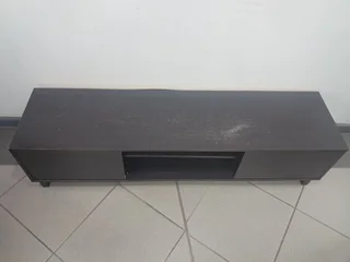 TV Unit- REF STOCK NO 4269 Now selling for only R400.00 Whatsapp No: 072 179 4070