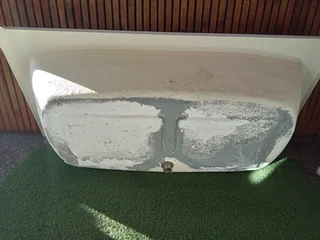 White bathtub Ref Stock No 3254 Price Only R 750.00 Whatsapp No: 079 011 7918