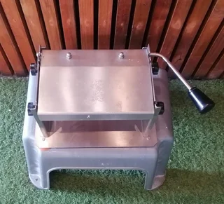 Stainless Steel Sausage Cutter Ref Stock No 3282 Price Only R 250.00 Whatsapp No: 079 011 7918