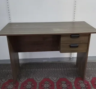 Office Desk - Ref Stock No 1906 Now Selling For Only R600.00 Whatsapp No: 079 011 1136
