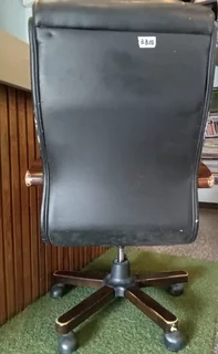 Office Chair Ref Stock No 3315 Price Only R 450.00 Whatsapp No: 079 011 7918