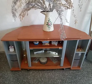 Wooden TV Stand Ref Stock No 3332 Price Only R 800.00 Whatsapp No: 079 011 7918