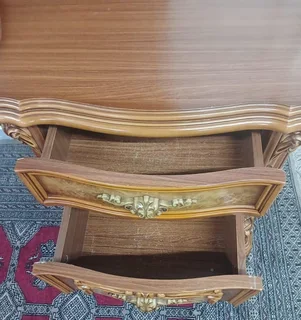 King Size Bedroom Furniture Set - REF STOCK NO 1980 Now selling for only R4000.00 Whatsapp NO: 079 0