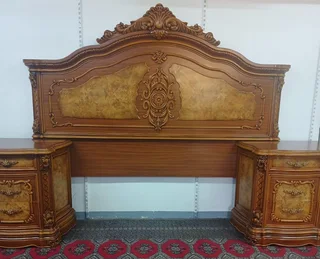 King Size Bedroom Furniture Set - Ref Stock No 1980 Now Selling For Only R4000.00 Whatsapp No: 079 0
