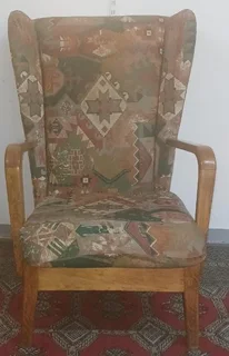 Bentwood Armchair - REF STOCK NO 2006 Now selling for only R300.00 Whatsapp NO: 079 011 1136