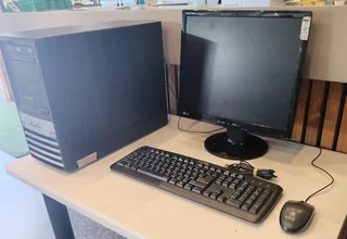 LG Proline Desktop Ref  No 3400 Price R 1250.00 Whatsapp No: 079 011 7918 4gig Ram Windows 10pro