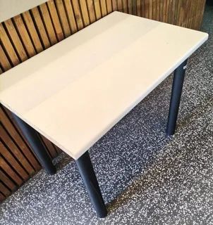 Small Table Ref Stock No 3394 Price Only R 350 .00 Whatsapp No: 079 011 7918