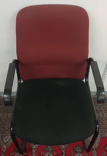 Red Office Chair - Ref Stock No 2039 Now Selling For Only R250.00 Whatsapp No: 079 011 1136